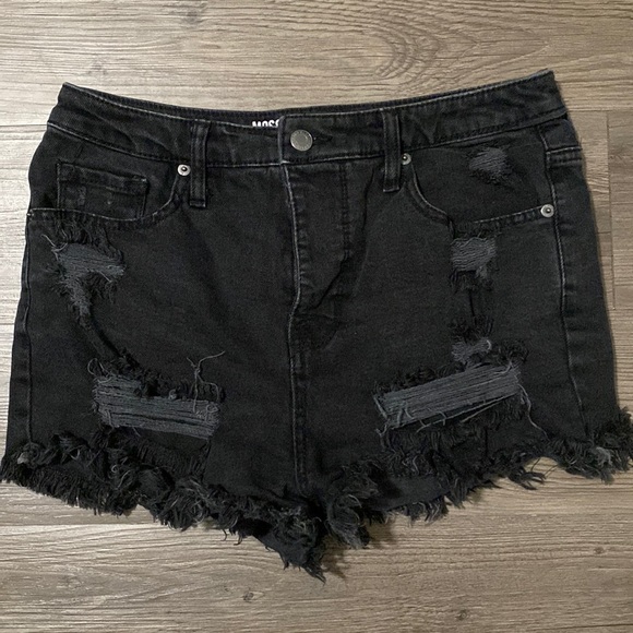 Black Jean Shorts Ripped/Frayed size 8/29 - Picture 1 of 7